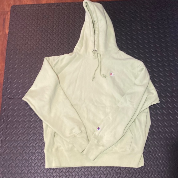 Large champion hoodie - Picture 1 of 3